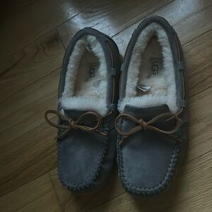 Like New  Ugg moccasins